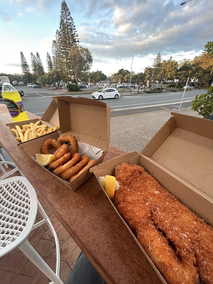 Dicky Beach Seafood and Burger co Photo 2