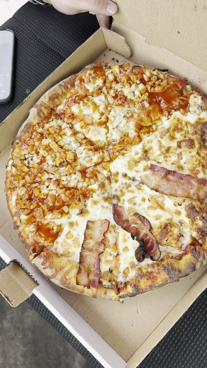 Anjou’s Pizza Photo 2