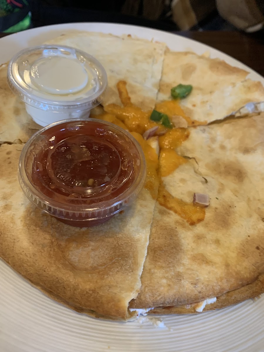 Blended Pub & Grill Photo 8