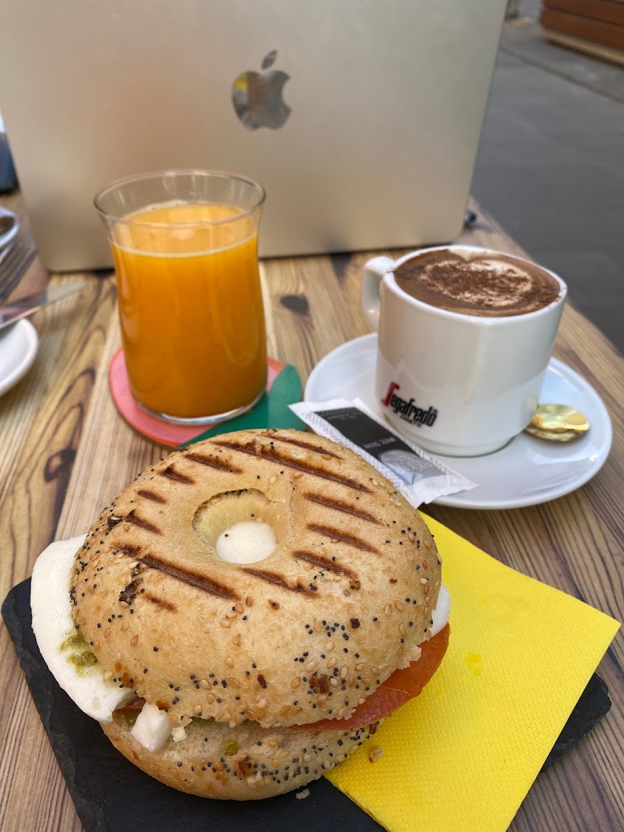 Arena Crepe Café Photo 6