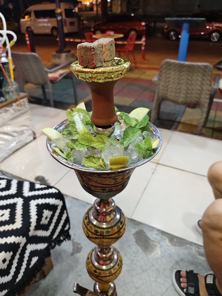 The Neighbour Girls Cafeكافية بنت الجيران Photo 5