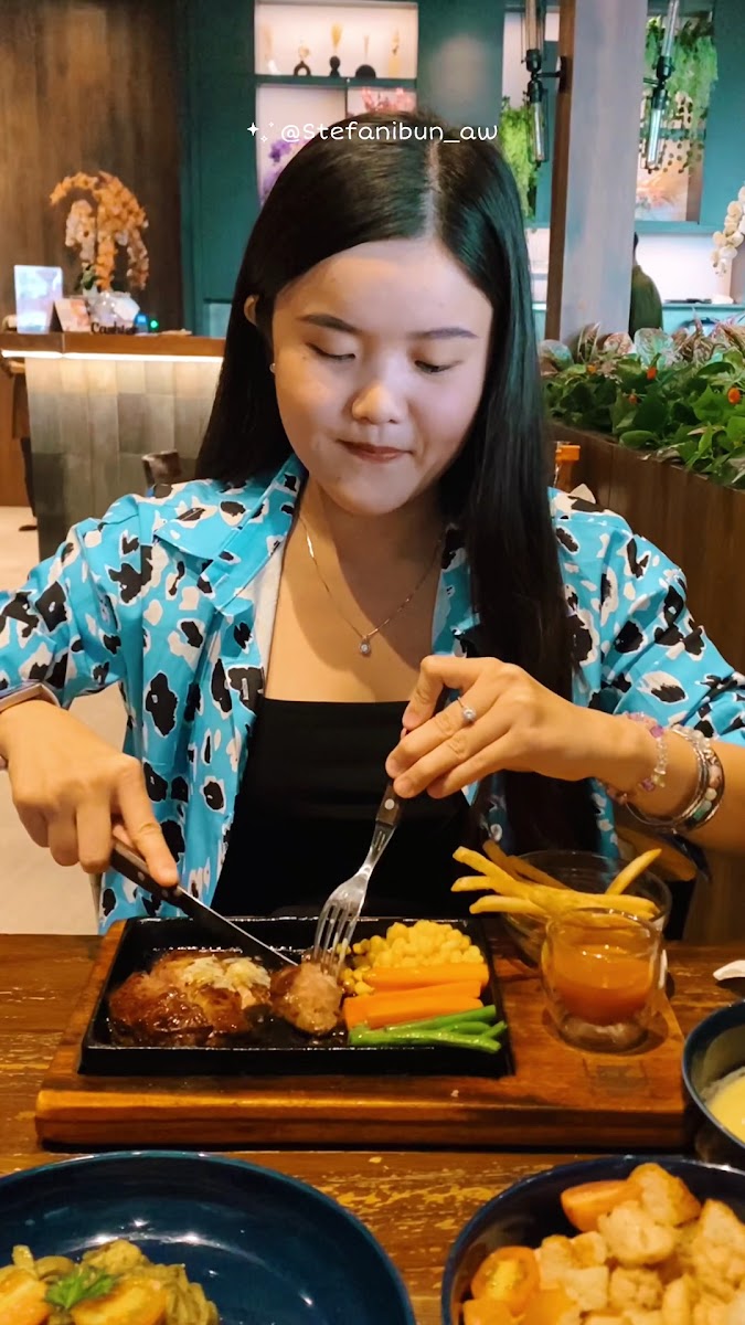 Steak On Top Rawamangun Photo 2