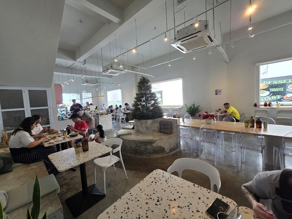 off day cafe Photo 3