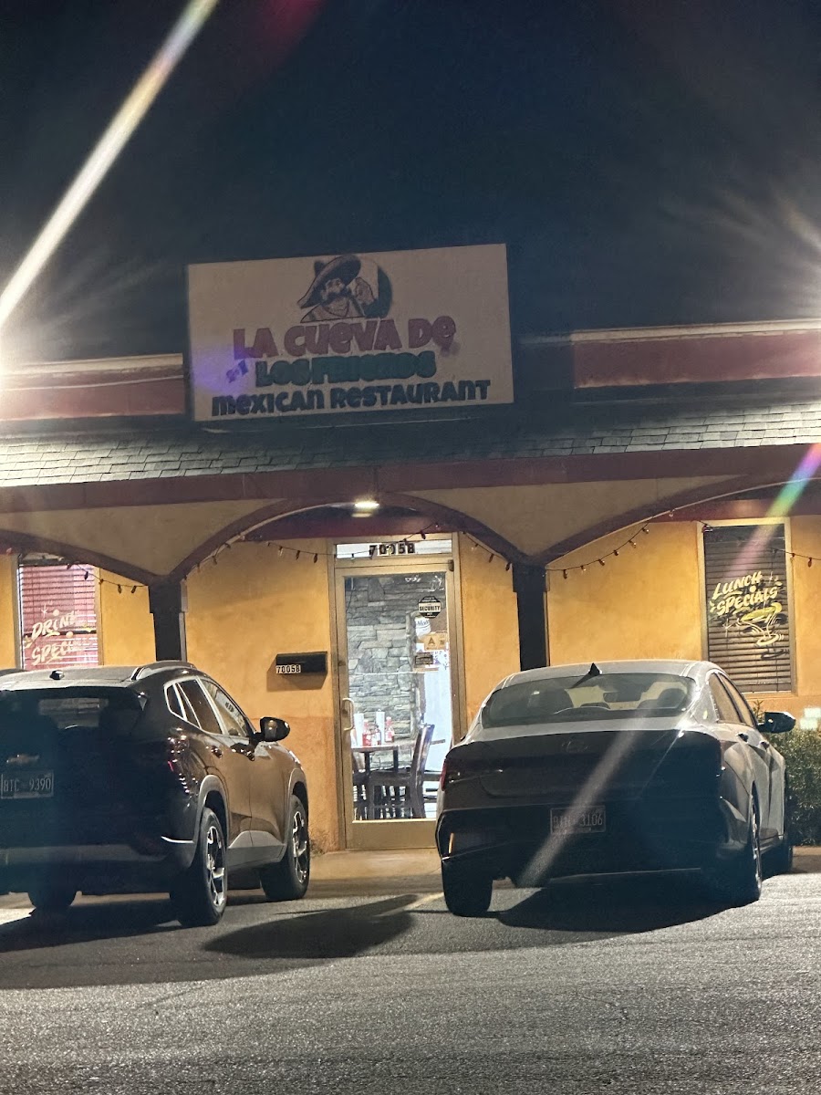 La Cueva de Los Friends