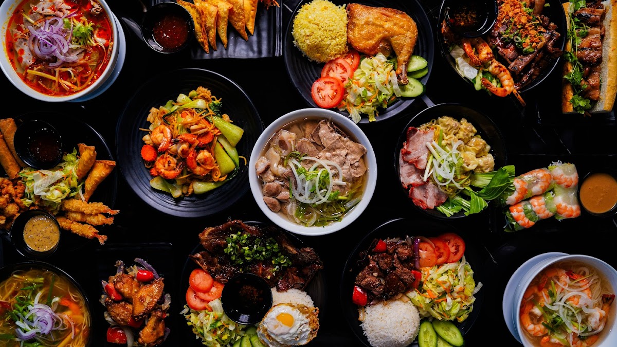 Long's Vietnamese Kitchen Photo 3