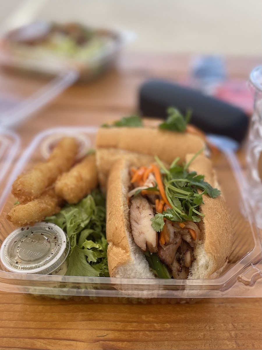 Long's Vietnamese Kitchen Photo 5