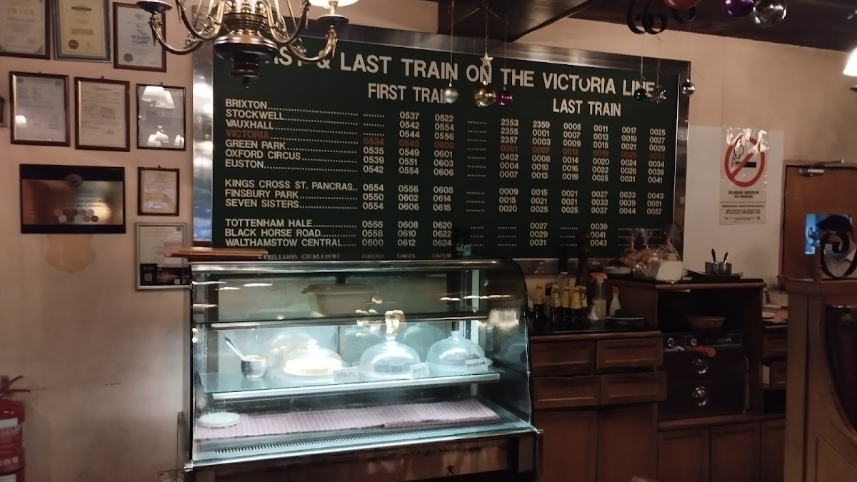 Victoria Station Photo Menu 5