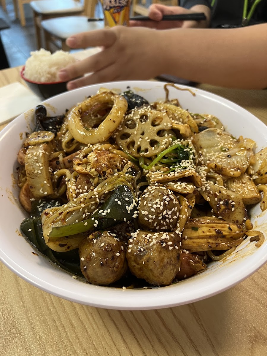 Big Bowl Spicy Cuisine 大碗麻辣烫 Photo 10
