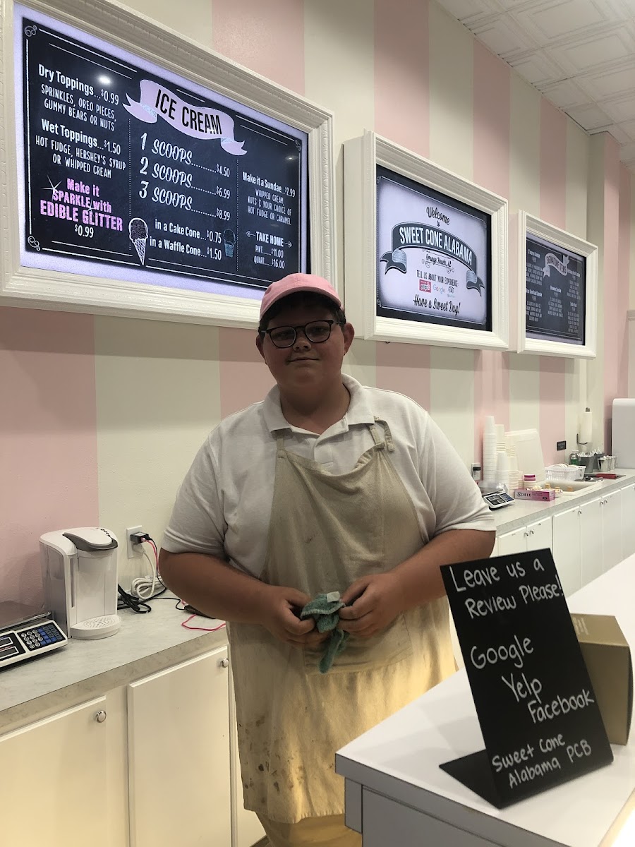 SWEET CONE ALABAMA ICE CREAM Photo Menu 8