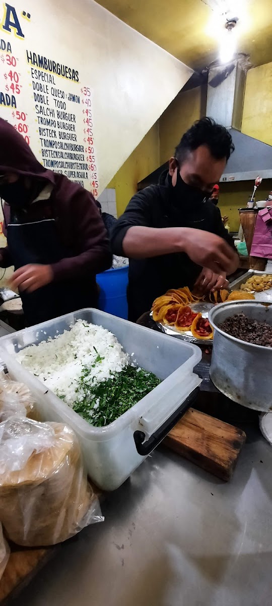 Tacos 'El Aguila' Photo 3