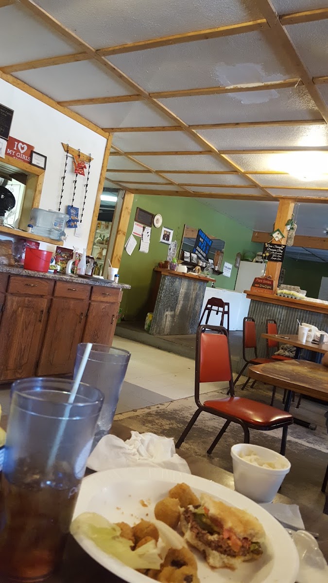Hillview Cafe Photo 9
