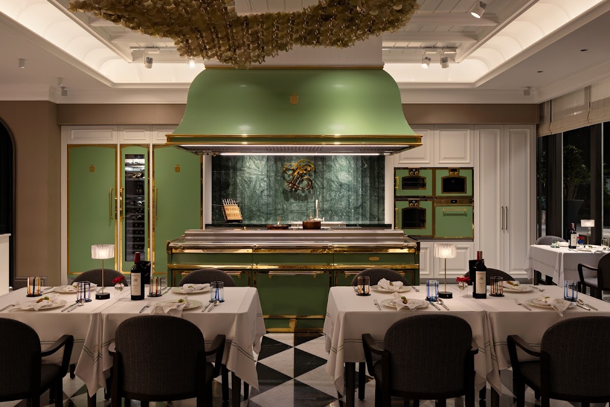 Lenore Exquisite Dining