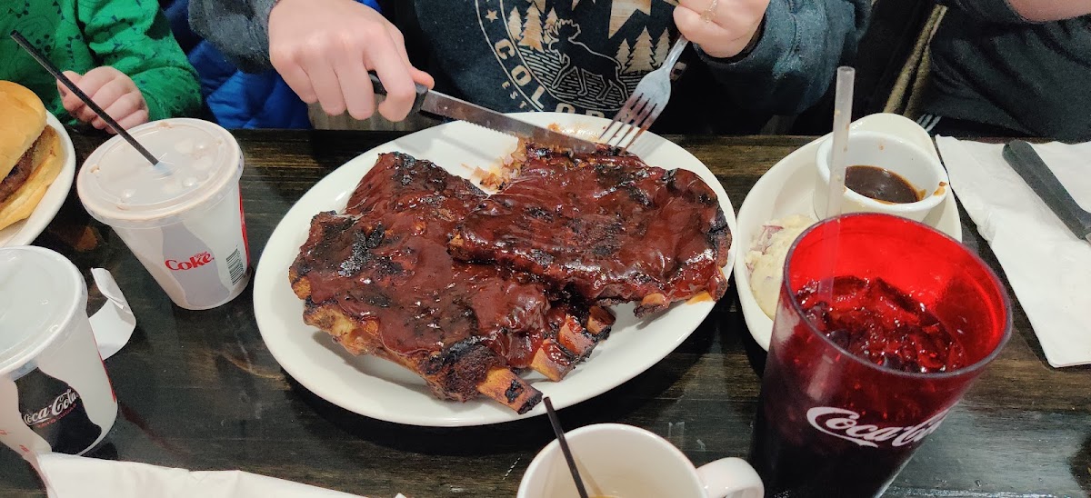 Fireside Steakhouse & Lounge Photo 6