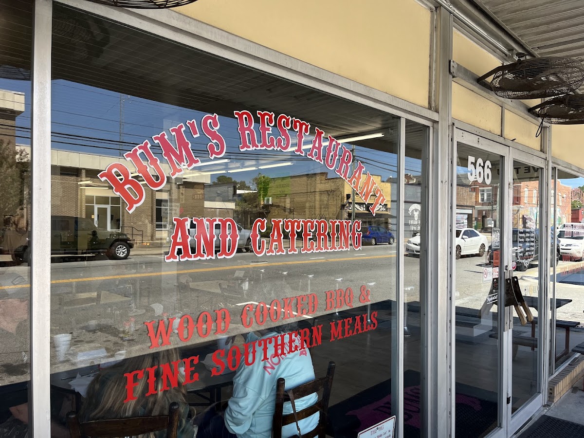 Bum's Restaurant Photo 4
