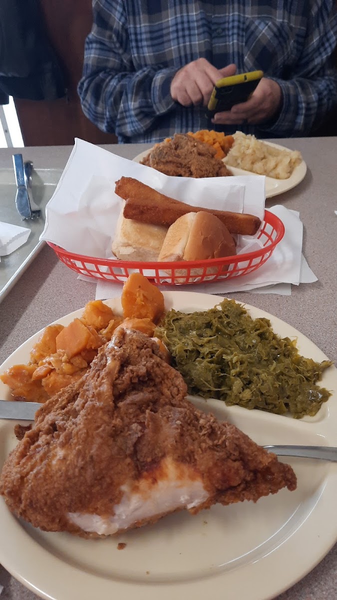 Bum's Restaurant Photo 6
