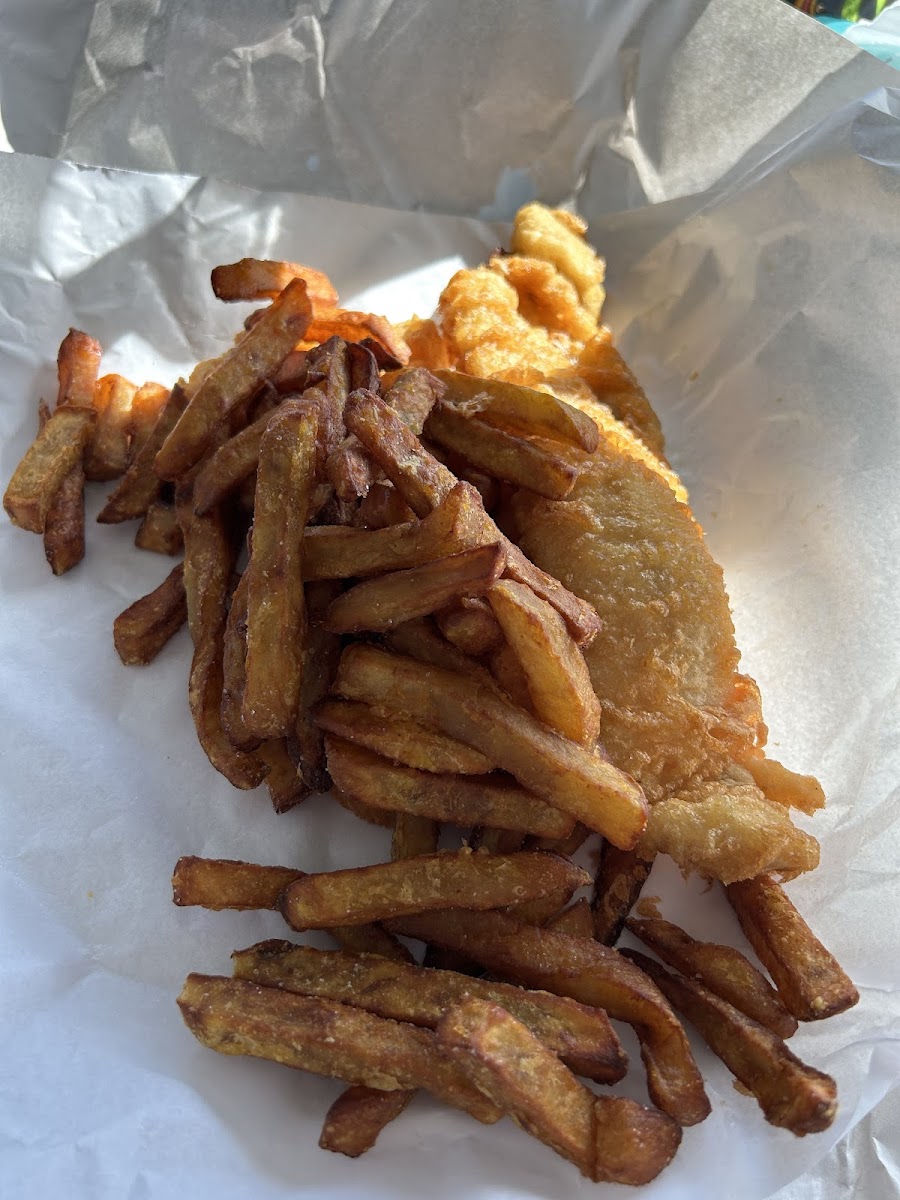 Snappers Fish and Chips Photo 8