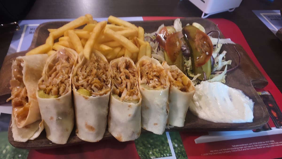 Interlaken Pizza (مطعم الشام) Photo 4