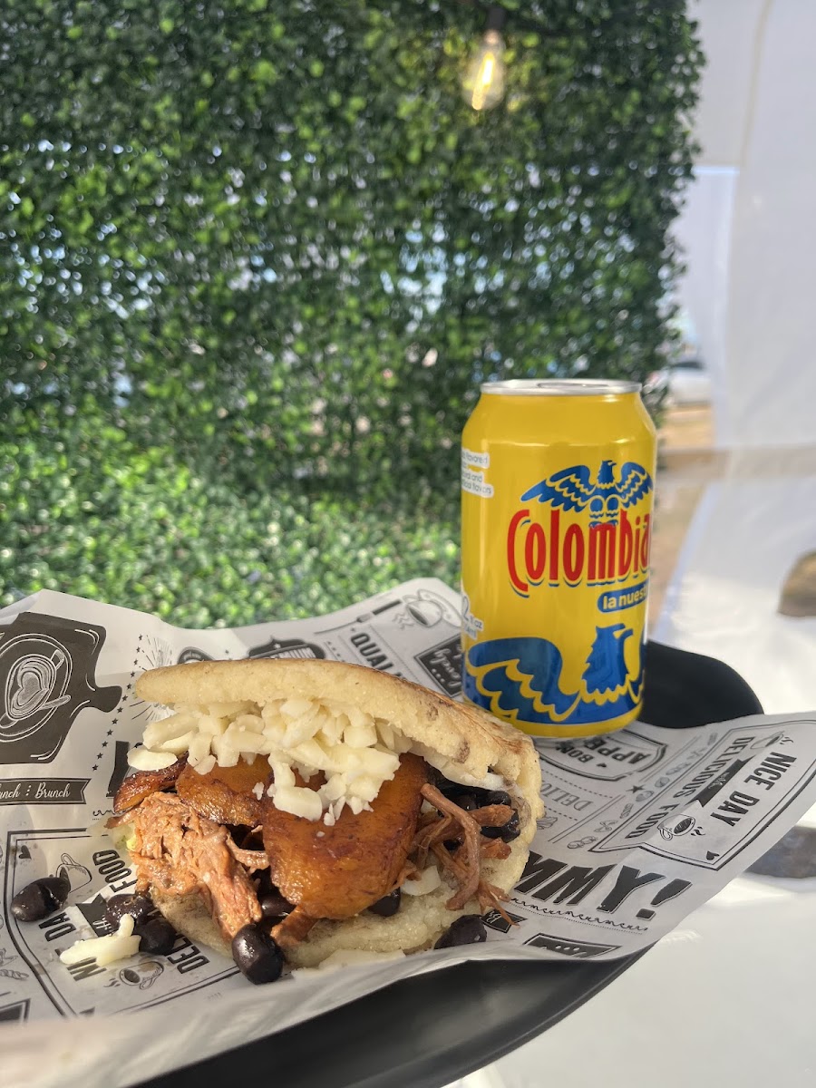 Lola’s Arepa Grill Photo 8