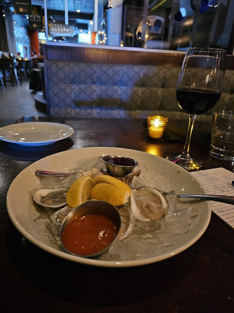LUX Steakhouse + BAR94 Photo 8