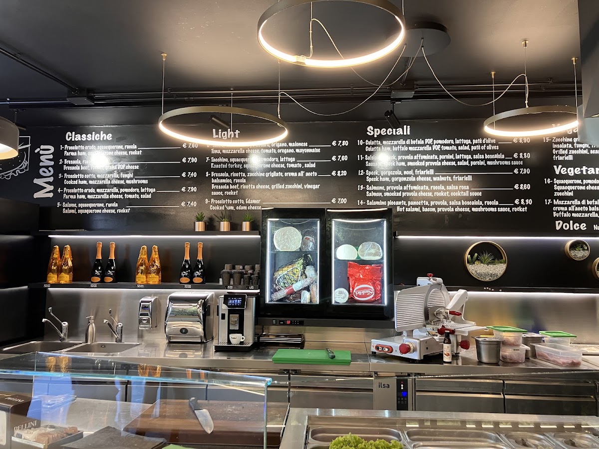Piadineria Sirmione Photo Menu 3