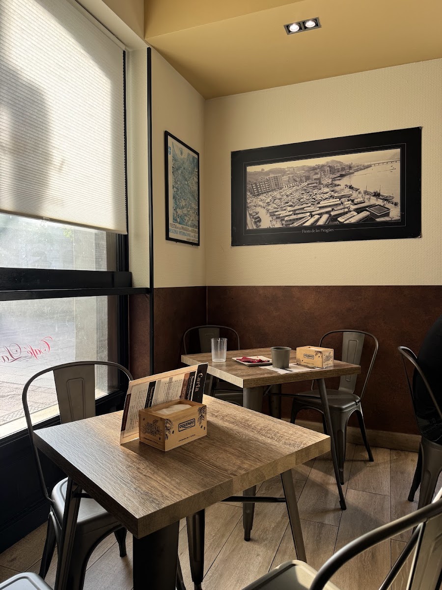 Café La Villa Photo 3
