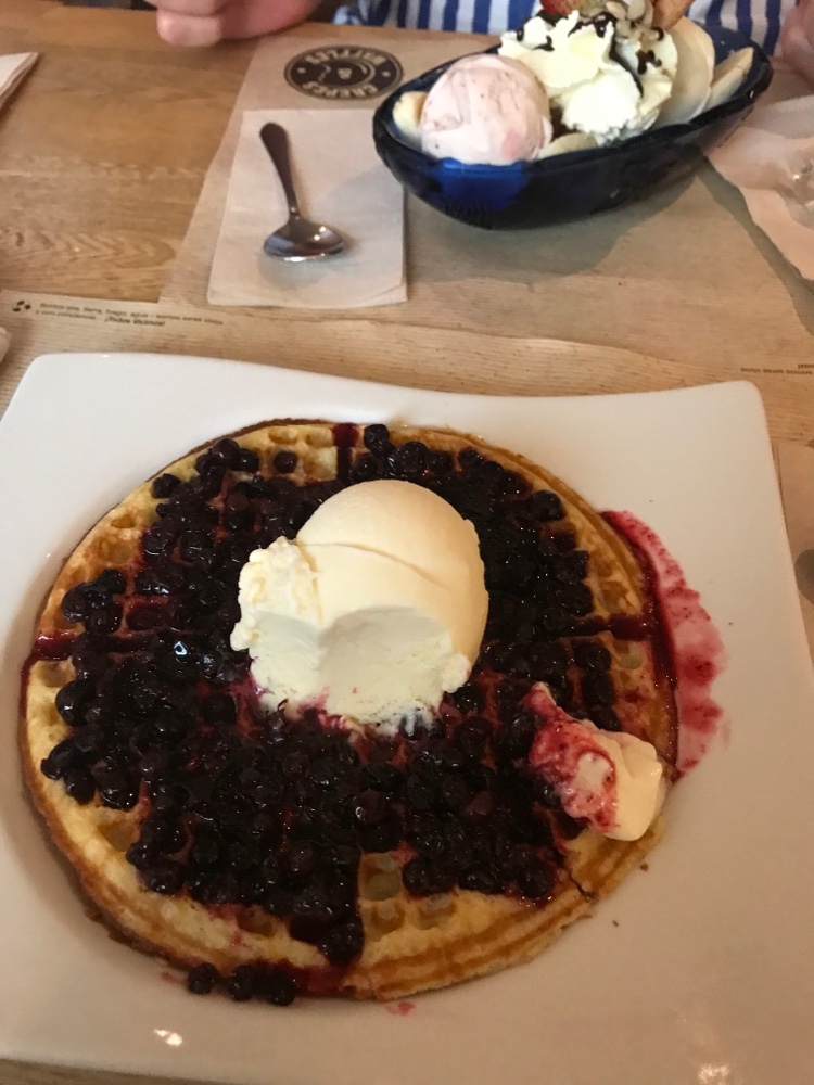 Crepes & Waffles Buena Vista Photo 7