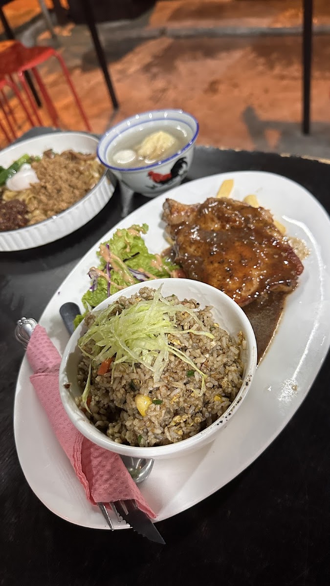 Din's Kitchen (Nasi Ayam Taugeh) Photo 10