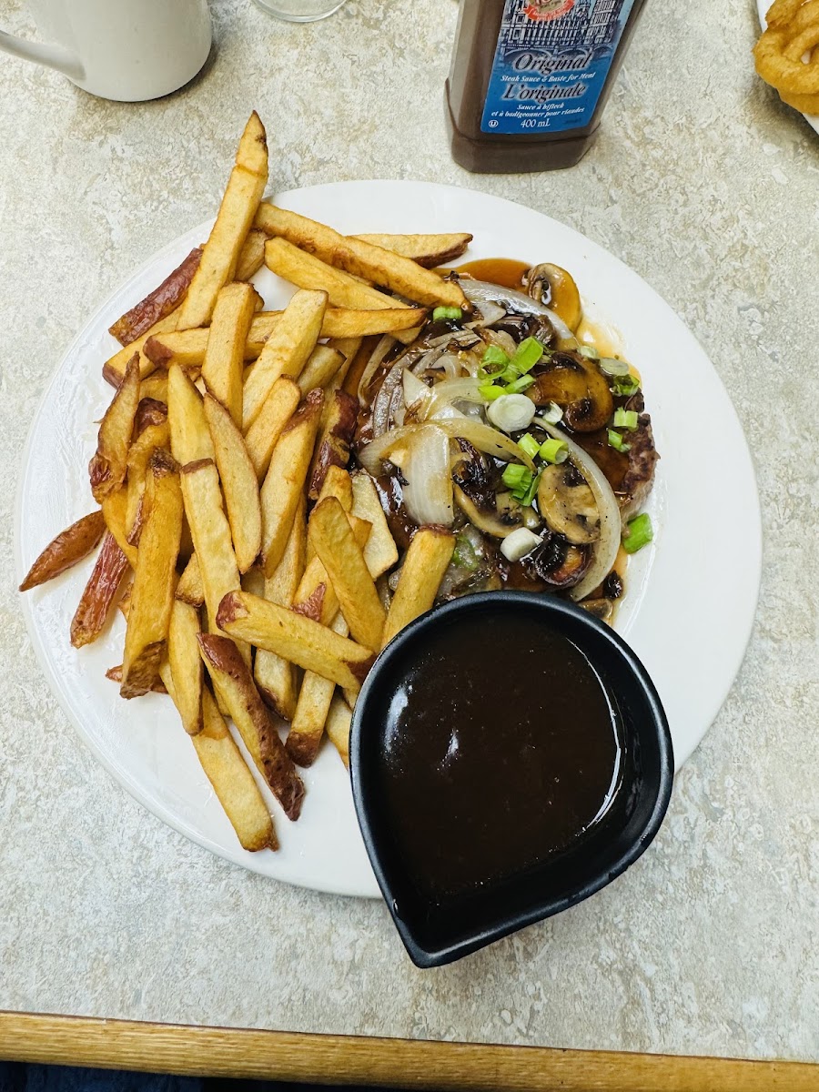 The Copper Kettle Restaurant Photo 3