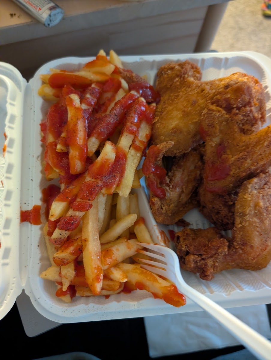 American Buffalo Wings Grilled Fish &Sub Photo 3