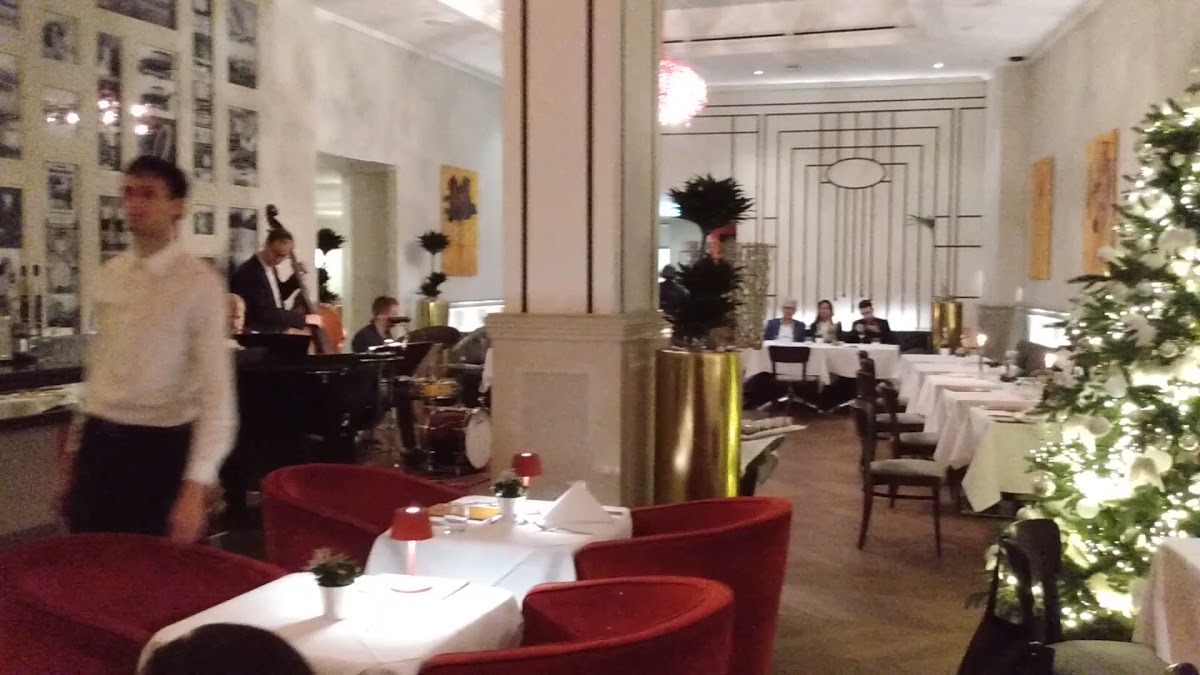 Restaurant Schapeau Photo 2