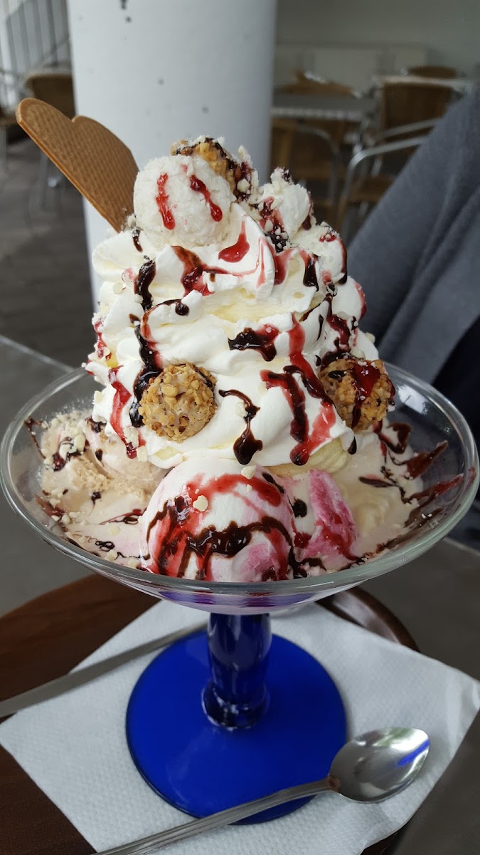 Antonios EiScafé - Gelateria - Ingolstadt Photo 8