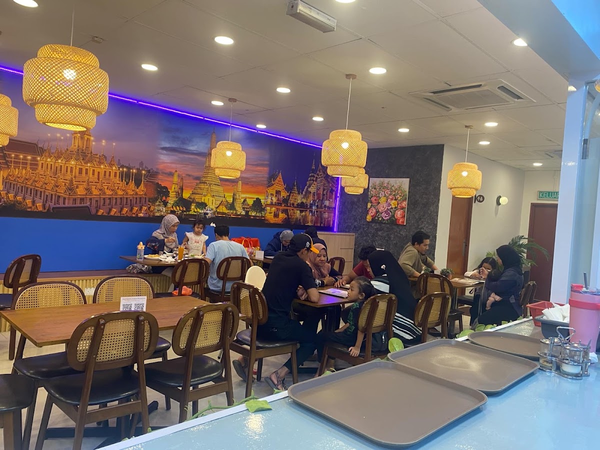 Thai Charoen Seafood Restaurant Photo 7