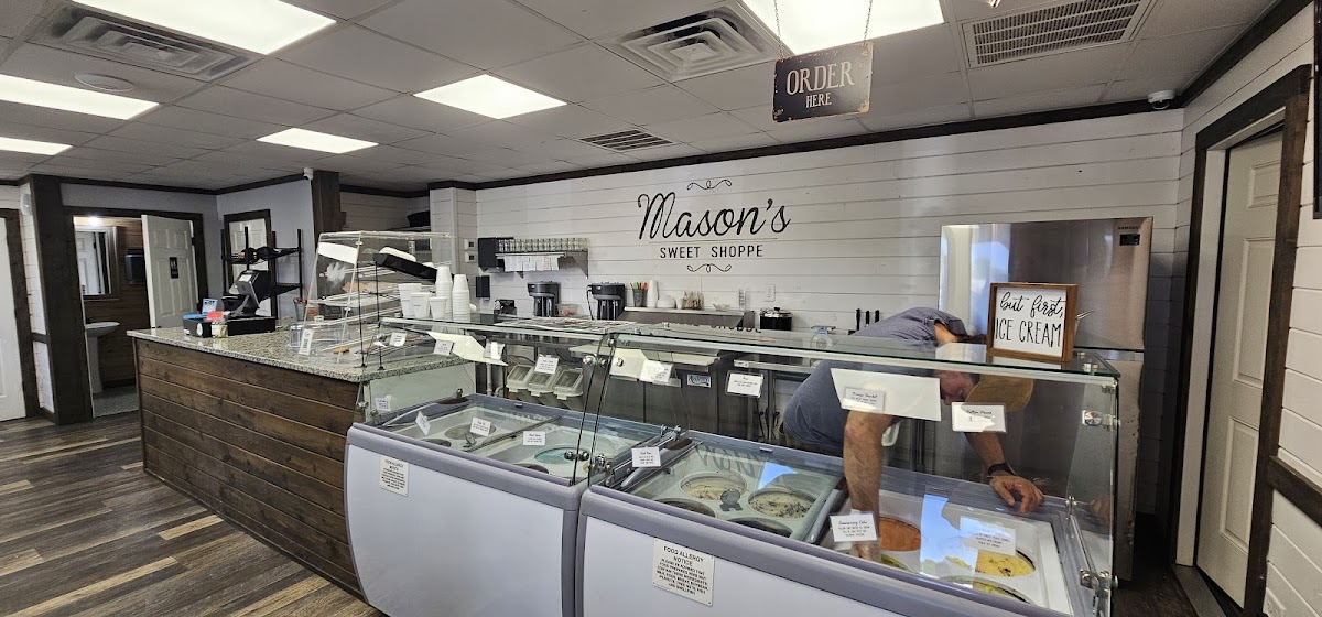 Mason's Sweet Shoppe Photo 3