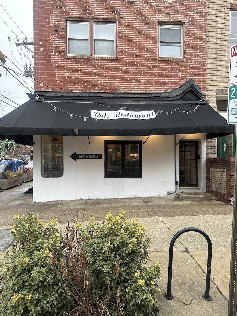 Val's Restaurant