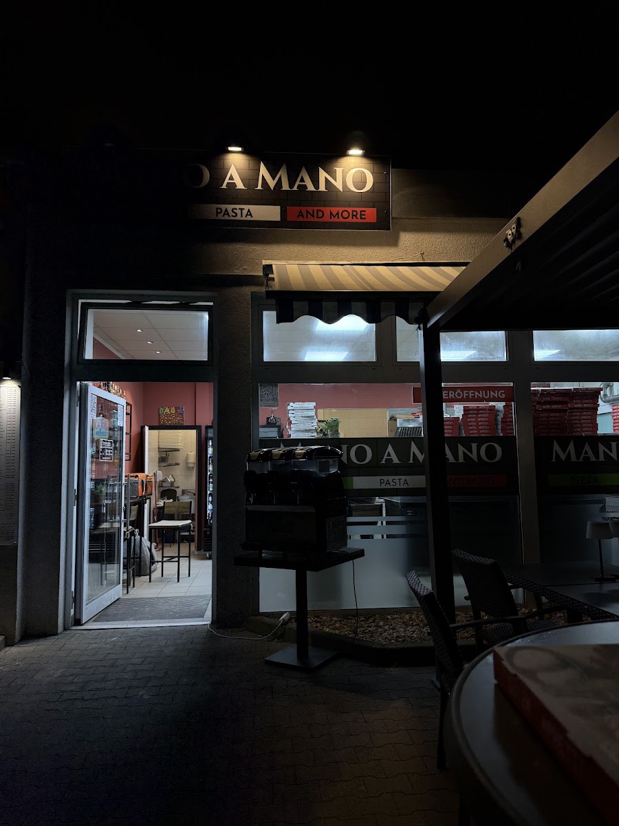 'Pizzeria Mano A Mano'