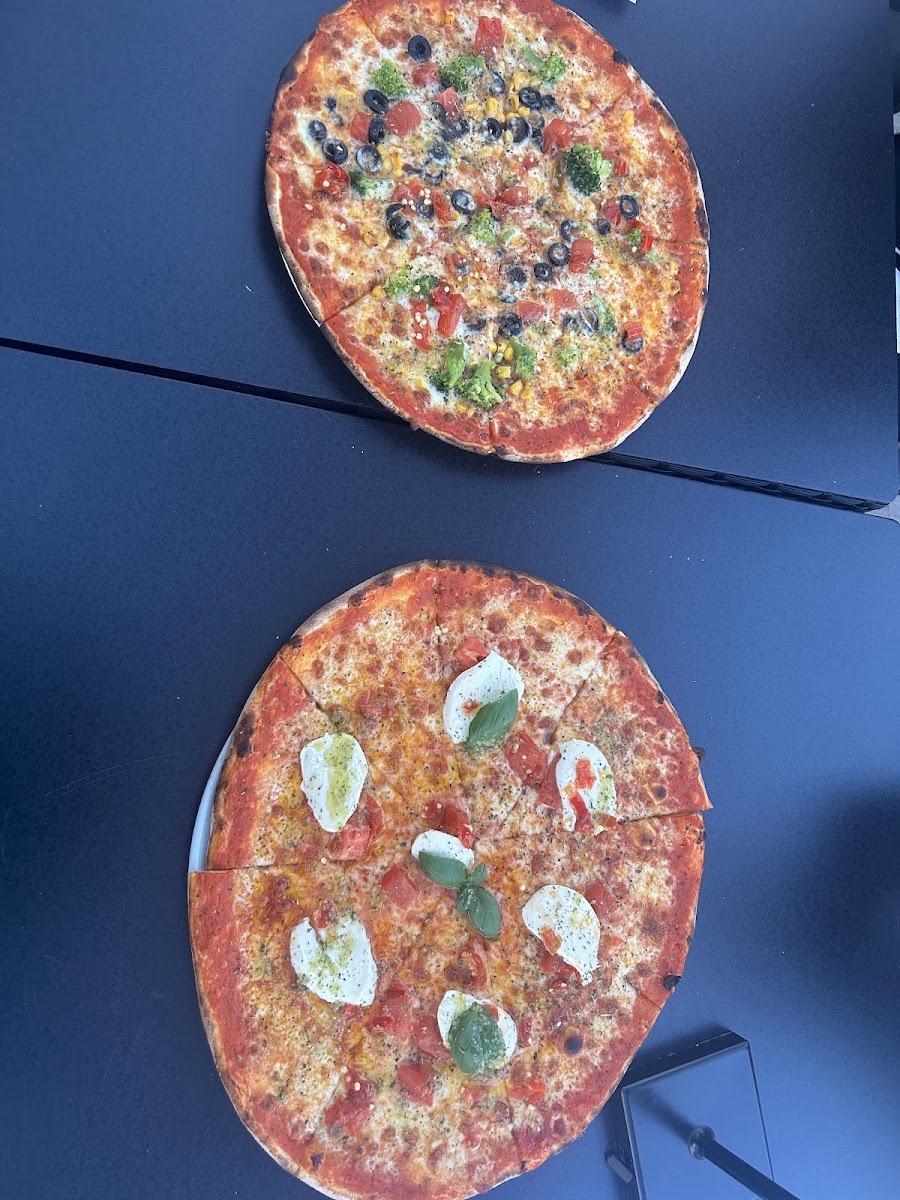 'Pizzeria Mano A Mano' Photo 3