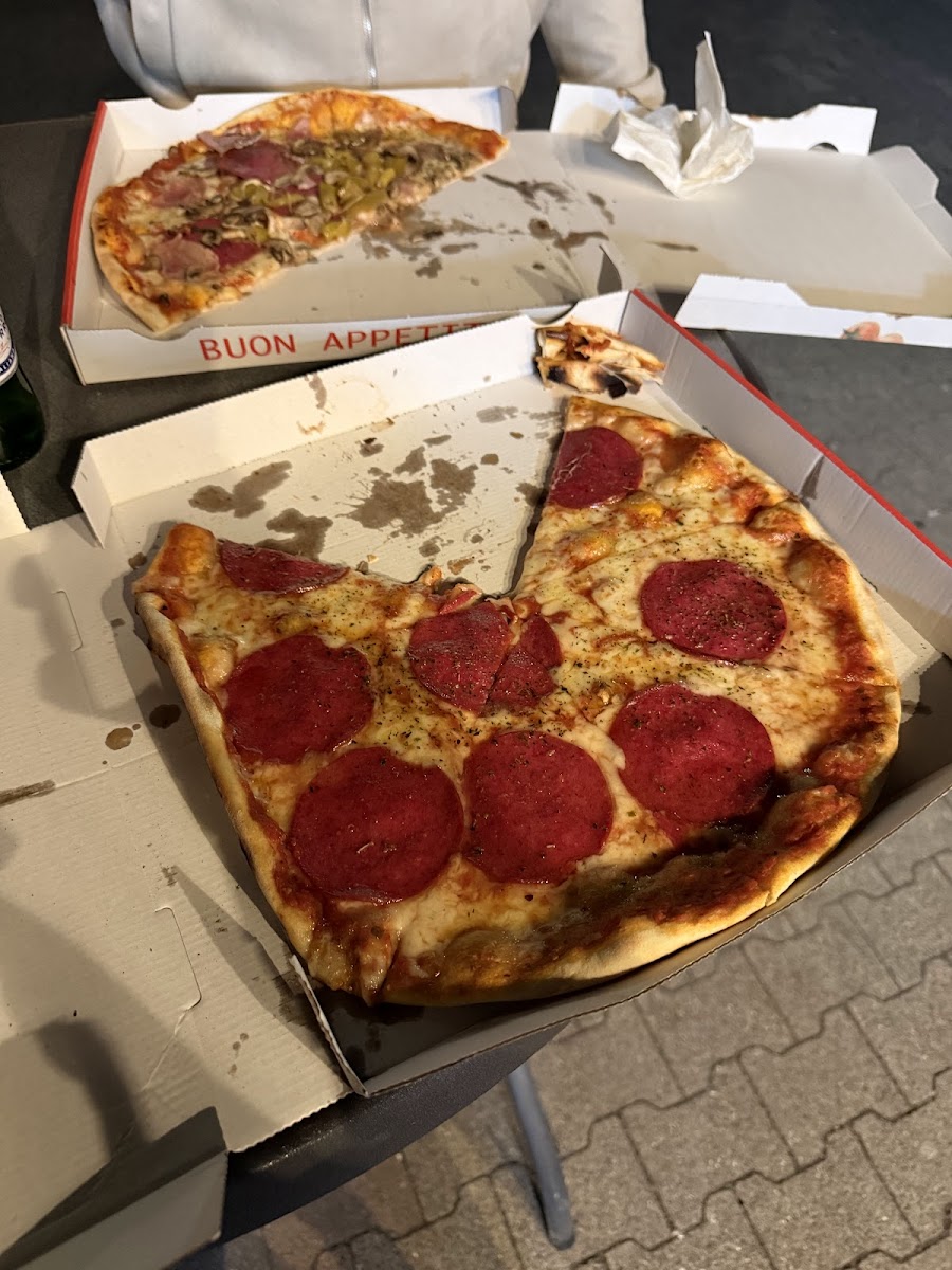 'Pizzeria Mano A Mano' Photo 5