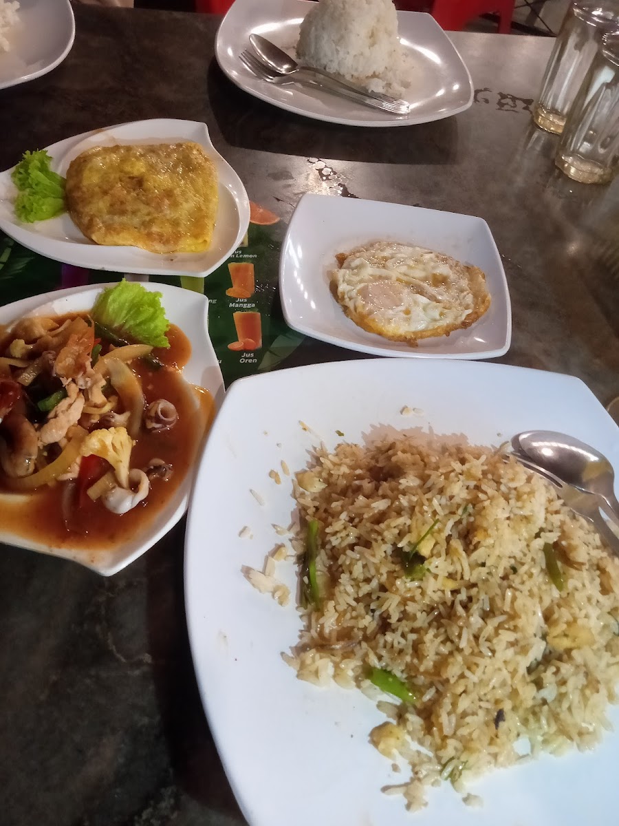 Sawadee Tomyam Restaurant Photo 3