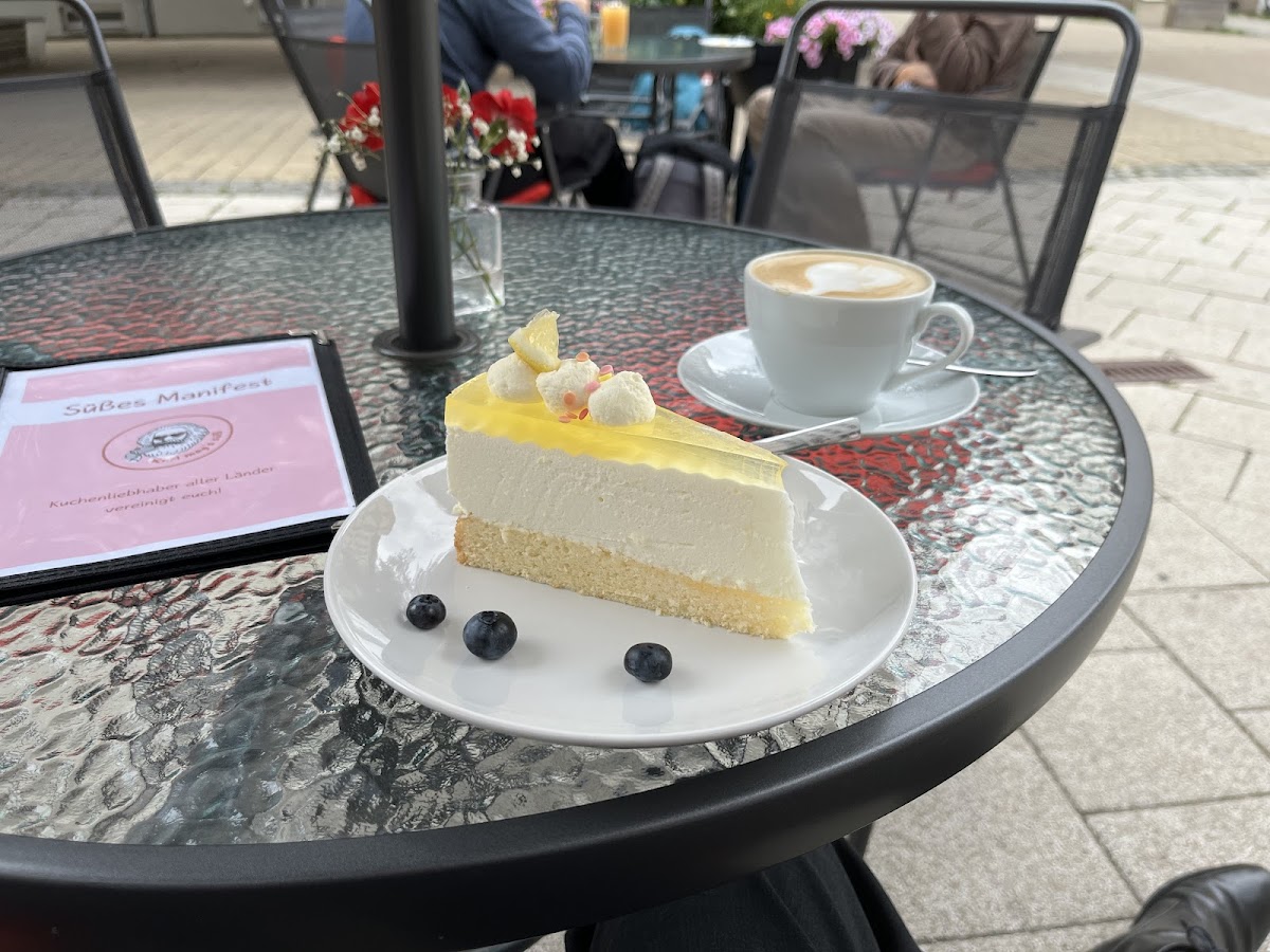 Karl mag's süß Photo 5