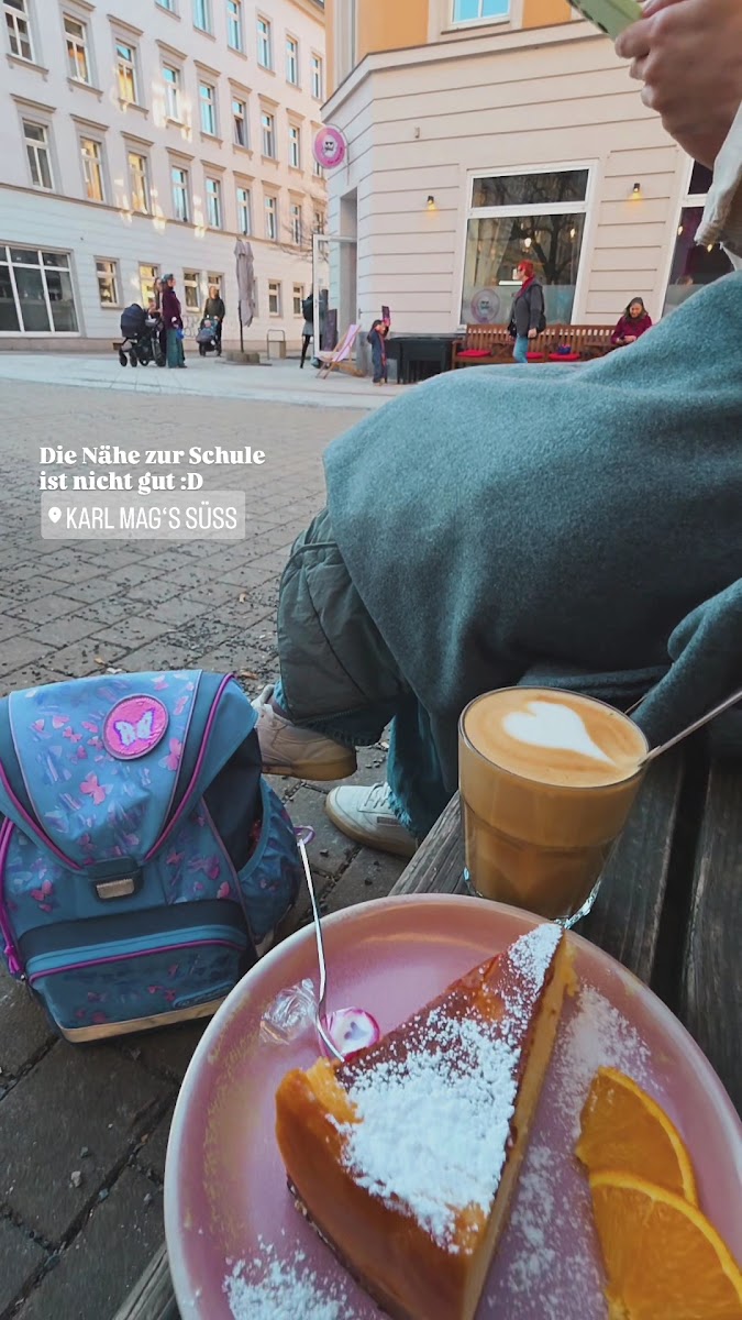 Karl mag's süß Photo 7