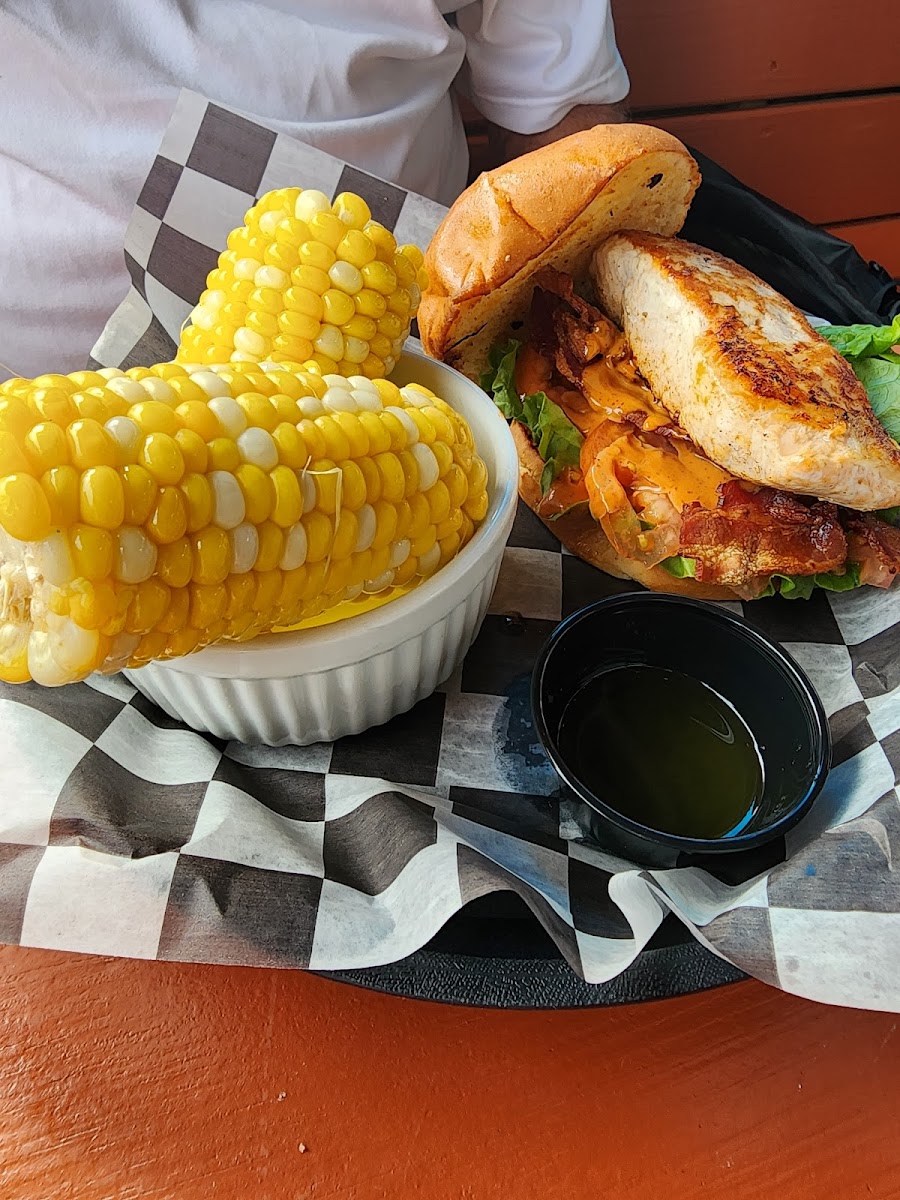 Quahog Republic: Waterfront Eatery Photo 10