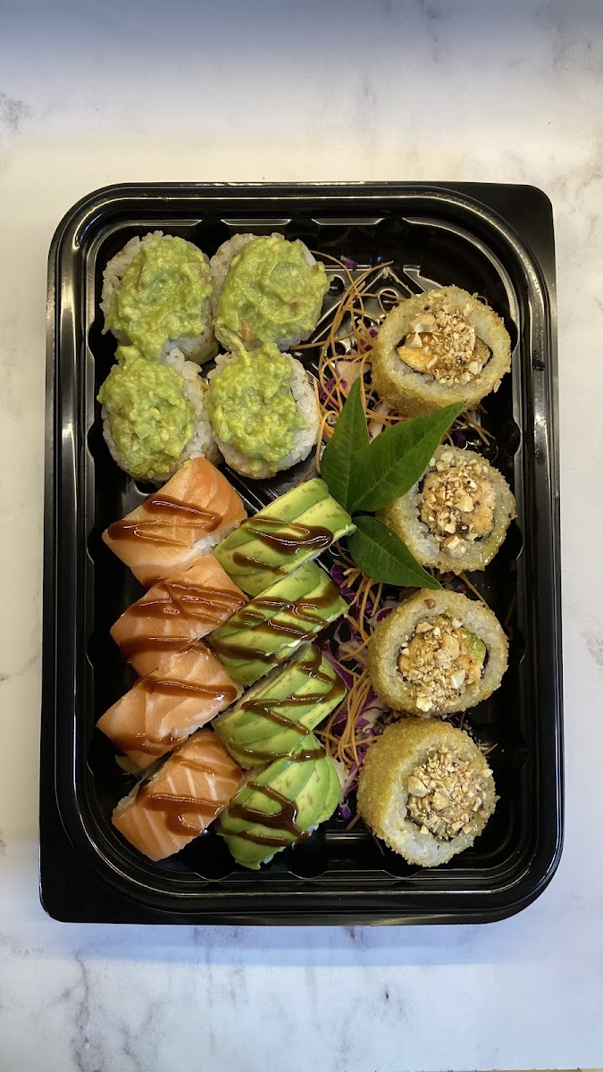 Toyara Sushi Photo 10