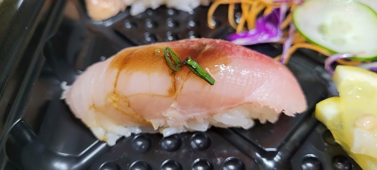Toyara Sushi Photo 5