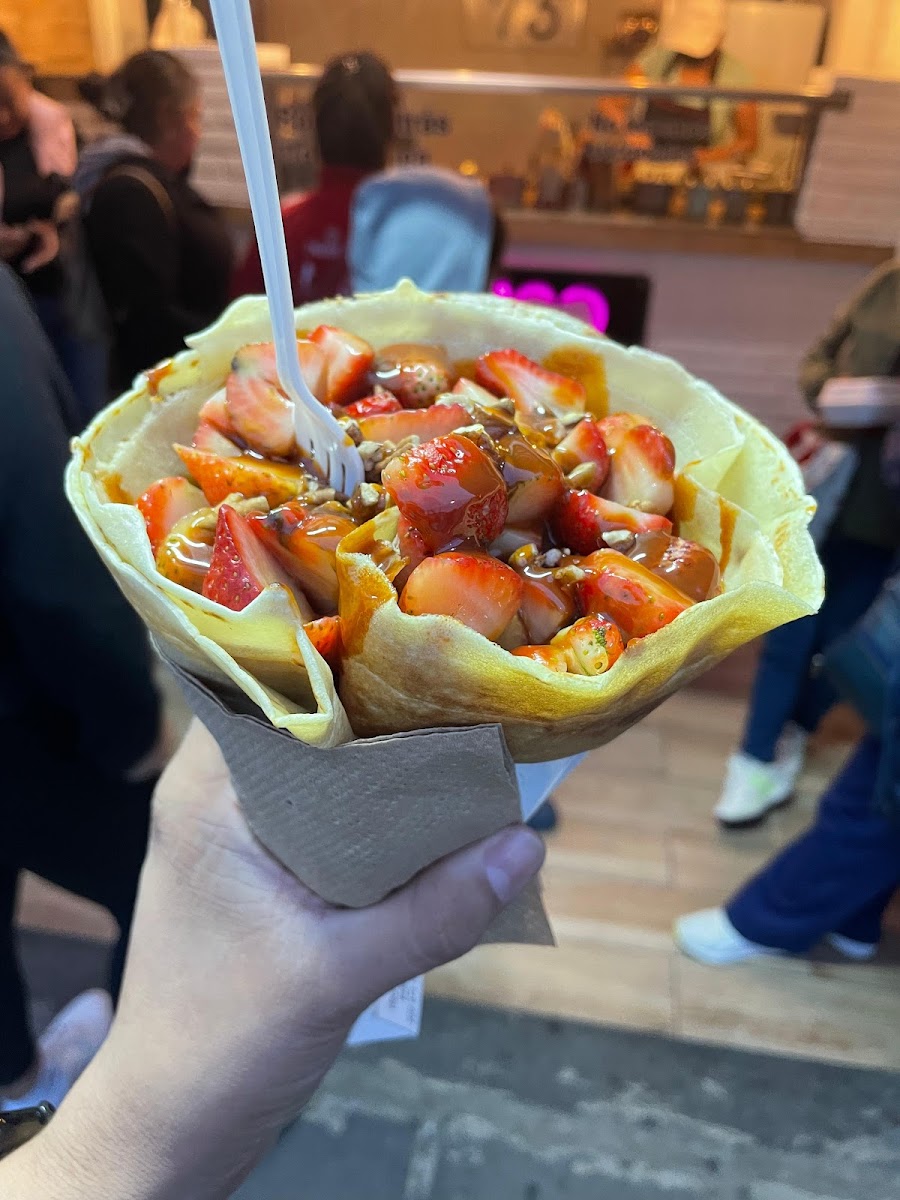 73 | Crepas & Frappes Photo 3