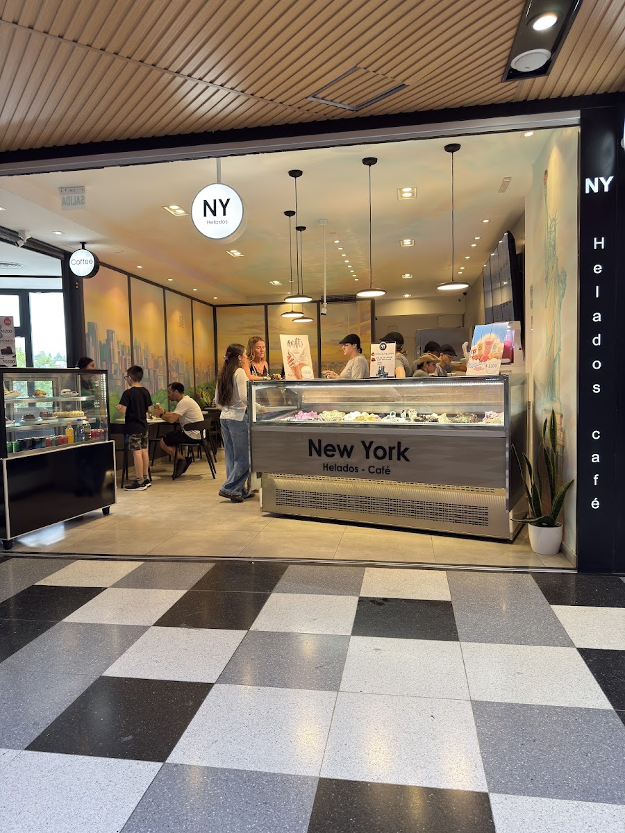 NEW YORK Heladería & Café