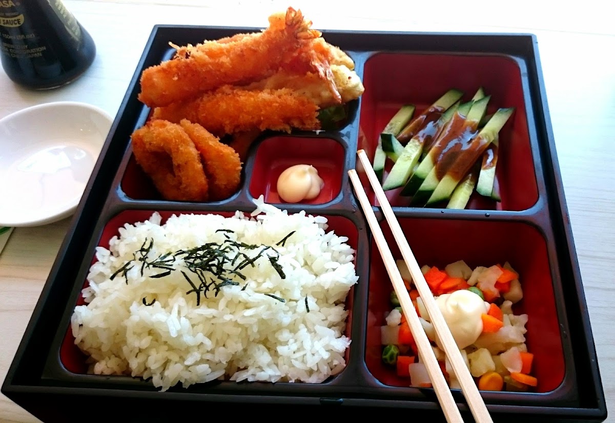 Cherry Blossom Sushi Bar Photo 6