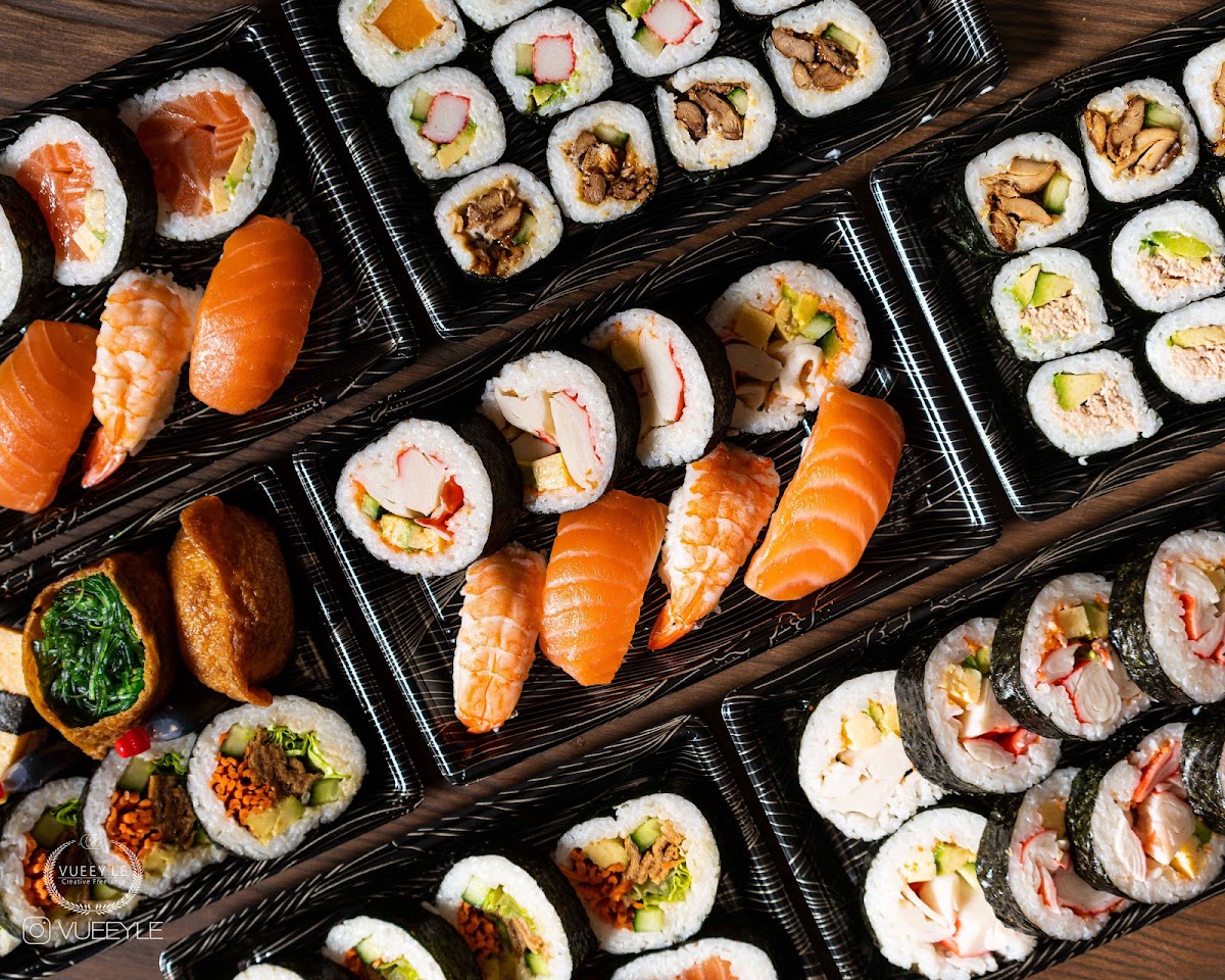 Cherry Blossom Sushi Bar Photo 7