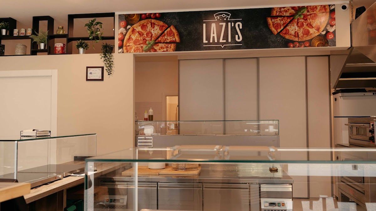 Lazi’s - Pizzeria d’asporto Photo 10
