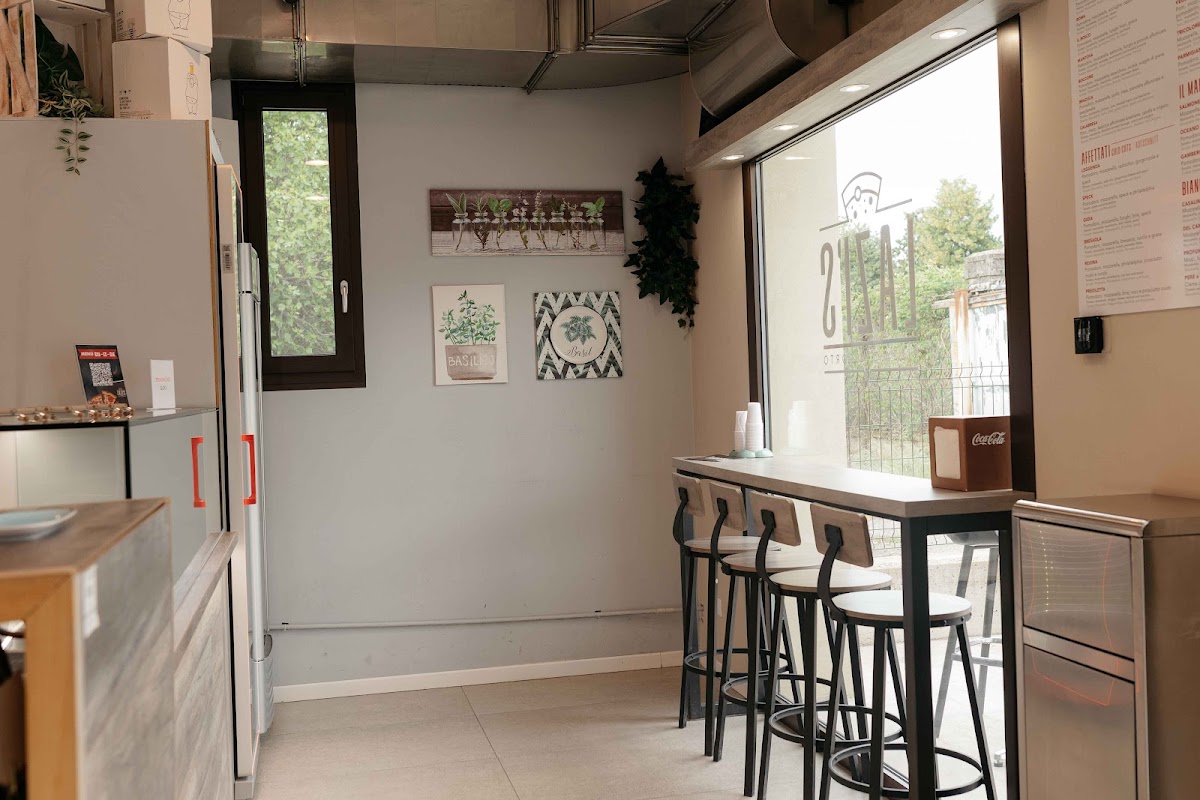 Lazi’s - Pizzeria d’asporto Photo 3