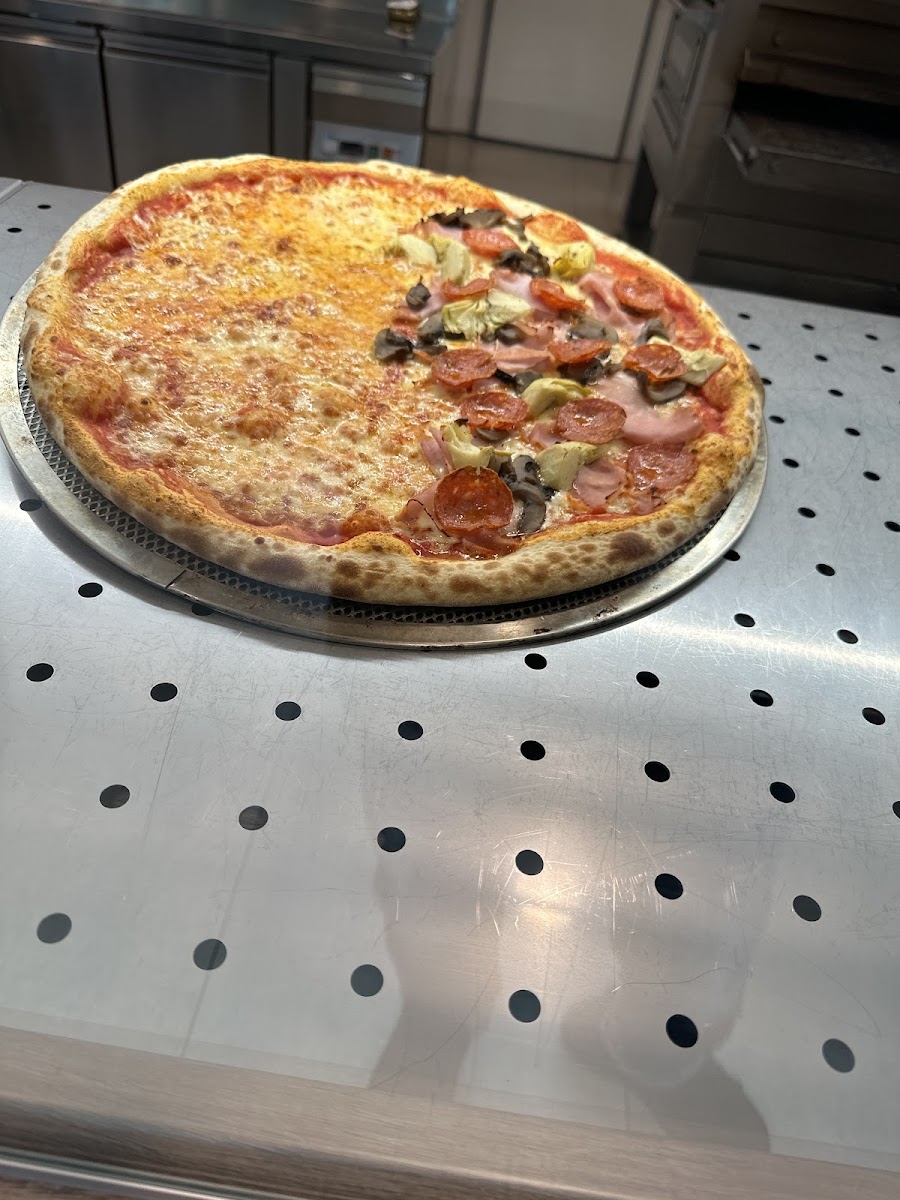 Lazi’s - Pizzeria d’asporto Photo 7
